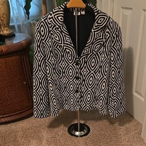 Cato Woman Black and White Geometric Blazer Size 18/20W (#20)